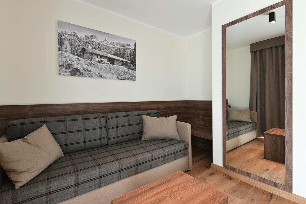 Dolomeet Boutique Hotel Пінцоло Екстер'єр фото